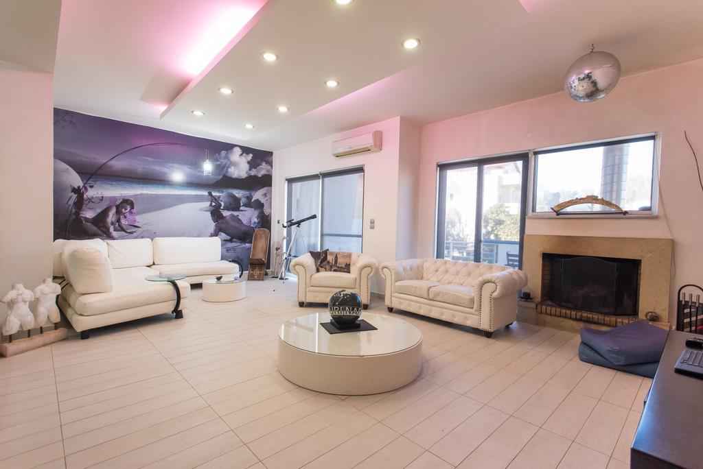Thomis Beach House Kato Daratso Luaran gambar
